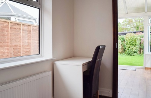 Lytham St. Anne's Cottage | 2 bedroom accommodation in Ansdell, near Lytham St Annes