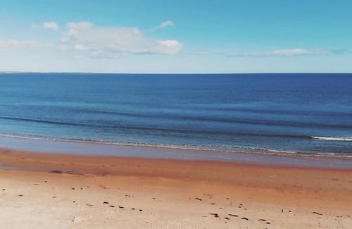 Cresswell House | 2 bedroom accommodation in Cresswell beach