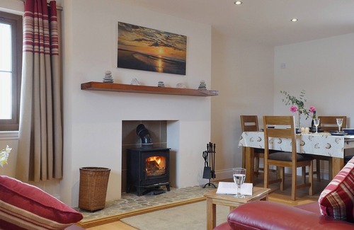 Lochmaddy Cottage | 2 bedroom accommodation in Minish near Lochmaddy, Isle of North Uist