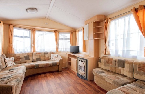 Caister-on-Sea House | 2 bedroom accommodation in Caister-on-Sea