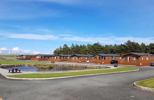 Newton Stewart Ski Chalet | 2 bedroom accommodation in Glenluce, Newton Stewart
