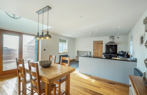 Rhyd-y-clafdy Cottage | 2 bedroom accommodation in Chwilog, near Pwllheli