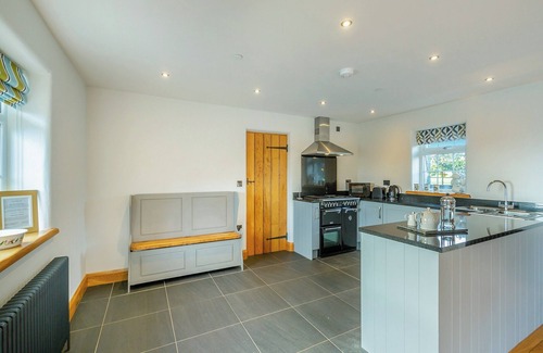 Rhyd-y-clafdy Cottage | 2 bedroom accommodation in Chwilog, near Pwllheli