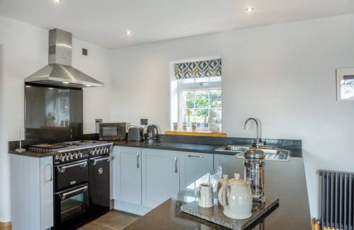 Rhyd-y-clafdy Cottage | 2 bedroom accommodation in Chwilog, near Pwllheli