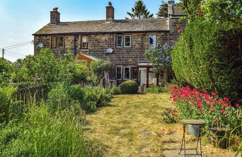 Grange Moor Cottage | 2 bedroom accommodation in Kirkburton, near Huddersfield