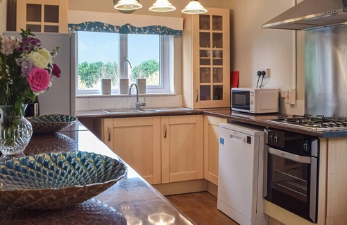 Llanybydder Cottage | 2 bedroom accommodation in Pencarreg, near Llanybydder