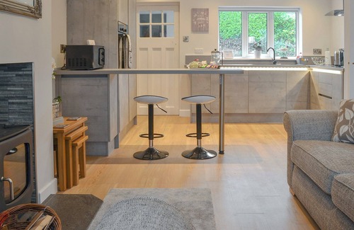 Benllech Cottage | 2 bedroom accommodation in Benllech, near Llangefni