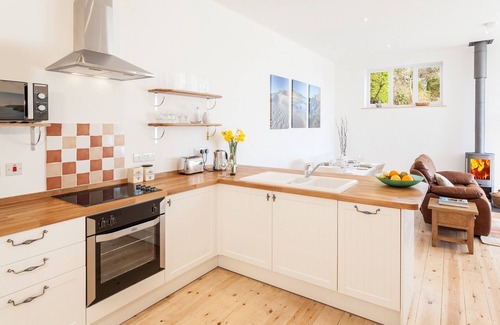Barnstaple Cabin | 2 bedroom accommodation in Braunton, near Barnstaple