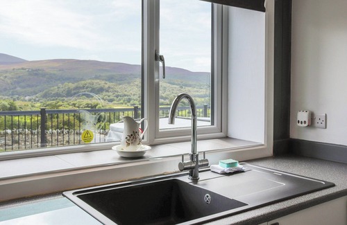 Penisarwaun Cottage | 2 bedroom accommodation in Penisarwaun, near Caernarfon