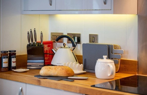 Milverton Ski Chalet | 2 bedroom accommodation in Cannington
