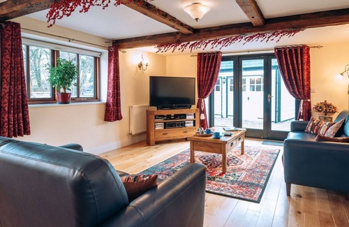 Minety Cottage | 2 bedroom accommodation in Cirencester