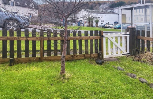 Isle of Skye Cottage | 2 bedroom accommodation in Carbost, near Portnalong