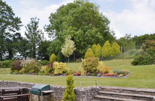 East Meon Cottage | 2 bedroom accommodation in East Meon, Petersfield