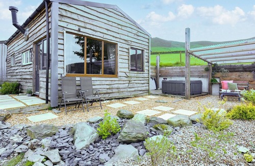 Machynlleth Cottage | 2 bedroom accommodation in Aberdovey