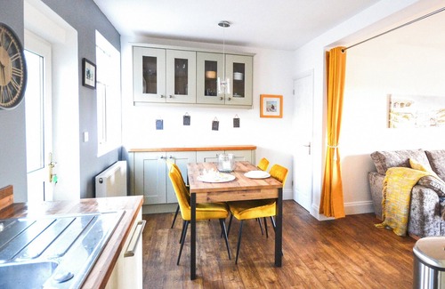 Appledore Cottage | 2 bedroom accommodation in Appledore