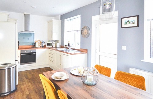 Appledore Cottage | 2 bedroom accommodation in Appledore