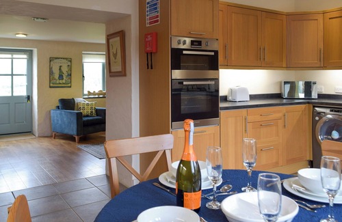 Dwrbach Cottage | 2 bedroom accommodation in Dwrbach, near Fishguard