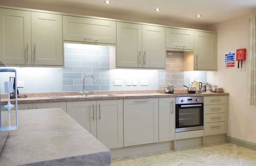 Dwrbach Cottage | 2 bedroom accommodation in Dwrbach, near Fishguard