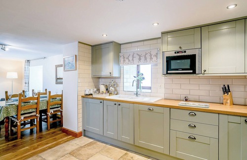 Dunford Bridge Cottage | 2 bedroom accommodation in Don View, near Dunford Bridge