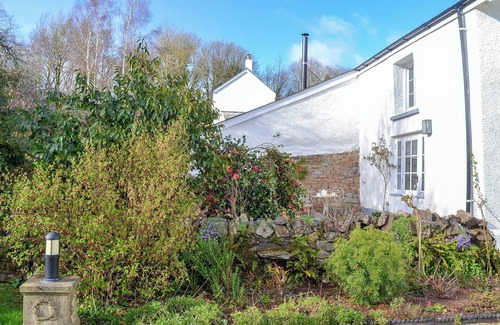 Crediton Cottage | 2 bedroom accommodation in Bow, near Crediton