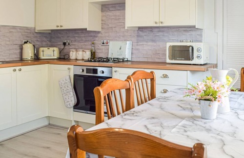 Carmarthen Cottage | 2 bedroom accommodation in Kilgetty