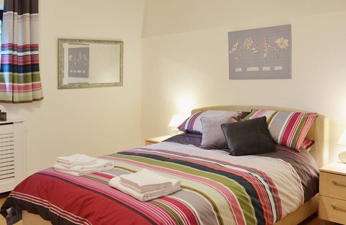 Rochester Cottage | 2 bedroom accommodation in Cooling, near Rochester