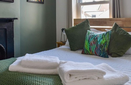 Worthing Cottage | 2 bedroom accommodation in Worthing, near Arundel