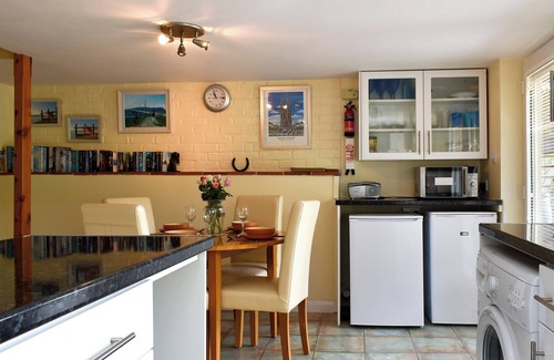 Fairlight Cottage | 2 bedroom accommodation in Fairlight, near Hastings