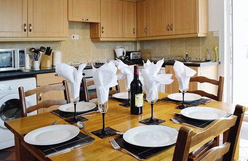 Tavernspite Cottage | 2 bedroom accommodation in Red Roses, near Tenby