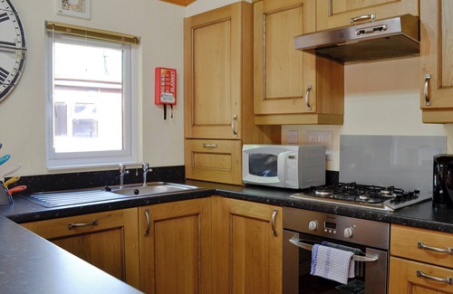 Dinnet Cottage | 2 bedroom accommodation in Dinnet, near Ballater