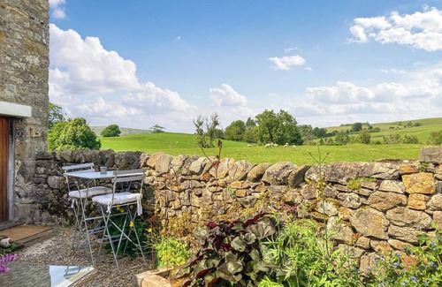 Airton Cottage | 2 bedroom accommodation in Airton