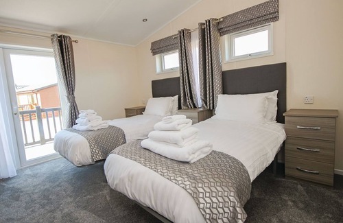 Annan Cabin | 2 bedroom accommodation in Annan