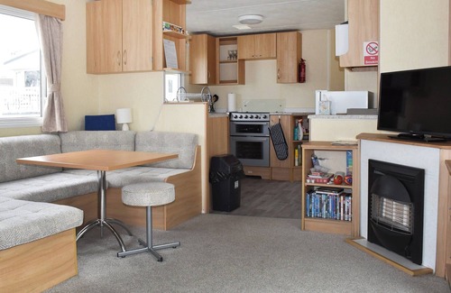 Cowes Cottage | 2 bedroom accommodation in Thorness, near Cowes