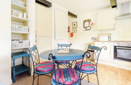 West Burton Cottage | 2 bedroom accommodation in West Burton, near Leyburn