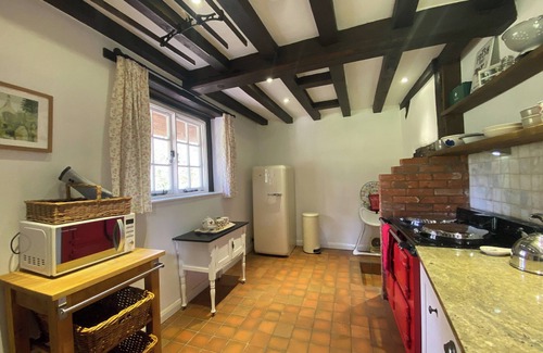 Sherfield English Cottage | 2 bedroom accommodation in Romsey, near Brook