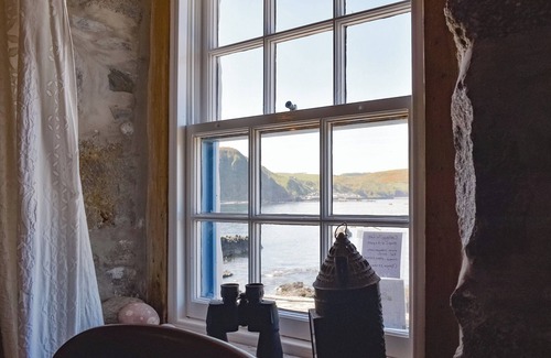 Banff Cottage | 2 bedroom accommodation in Crovie, Gardenstown