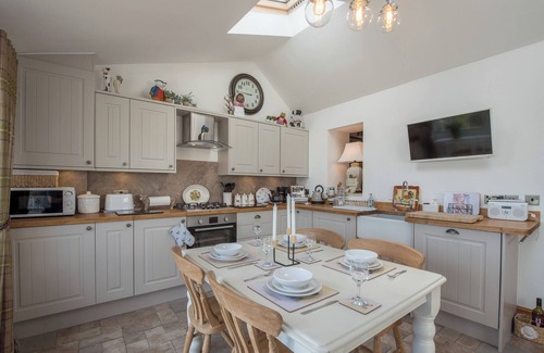 Fence Cottage | 2 bedroom accommodation in Fence, near Burnley