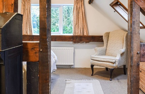 Holt Cottage | 2 bedroom accommodation in Thornage, near Holt