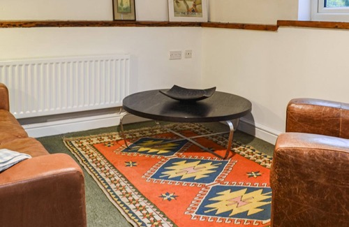 Holt Cottage | 2 bedroom accommodation in Thornage, near Holt