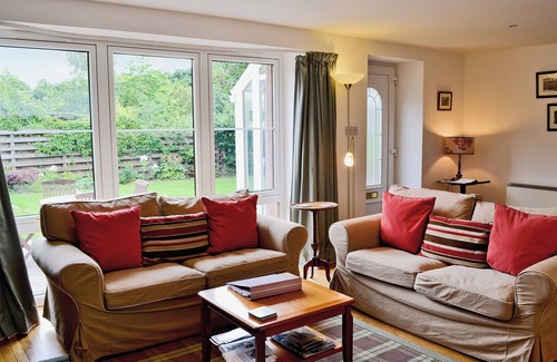 Comrie Cottage | 2 bedroom accommodation in Comrie, near Crieff