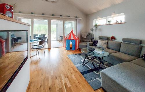 Skummesloevsstrand House | 2 Bedroom Amazing Home In Skummeslöv