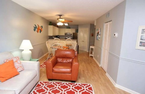 Hilton Head Island Condo | 2 Bedroom and 2 Bath Condo unit in Ocean Walk villas