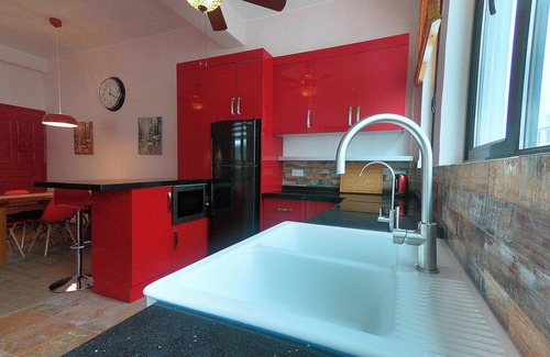 Sai Kung Apartment | 2 Bedroom Apartment beautifully decorated in the centre of Sai Kung Town.