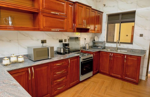Lubowa Apartment | 2-bedroom apartment in delightful Bwebajja - 00