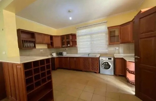 Kijitonyama House | 2-bedroom apartment in enchanting Dar-es-salaam with WiFi, Swimming pool