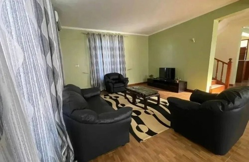 Kijitonyama House | 2-bedroom apartment in enchanting Dar-es-salaam with WiFi, Swimming pool