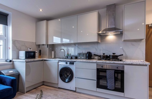 Basingstoke Apartment | 2 Bedroom Apartment – In the Heart of Basingstoke