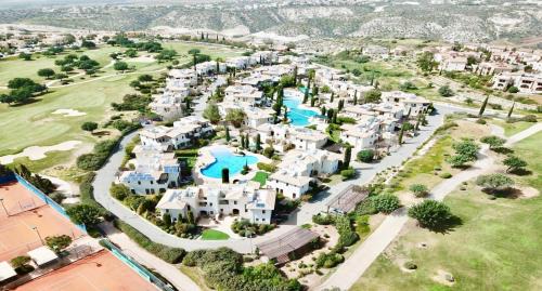 Aphrodite Hills Apartment | 2 bedroom Apartment Chloe with communal pool, Aphrodite Hills Resort