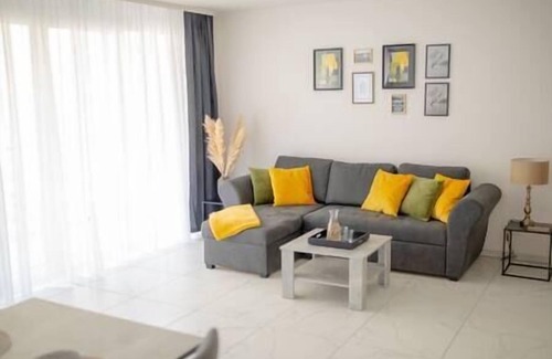 Radolfzell am Bodensee Apartment | 2-bedroom apartment, new building, 62 sqm, parking, elevator