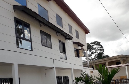 Yaounde House | 2 bedroom apartment in residence with swimming pool